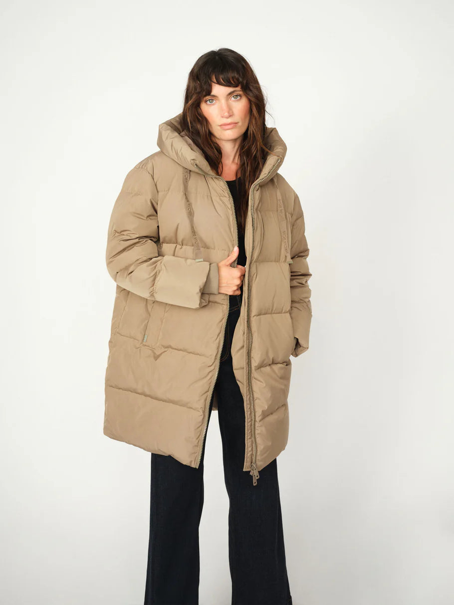 Пухено яке  Mos Mosh