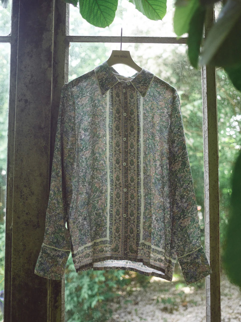 Риза Mos Mosh Kana Flowish Orchid