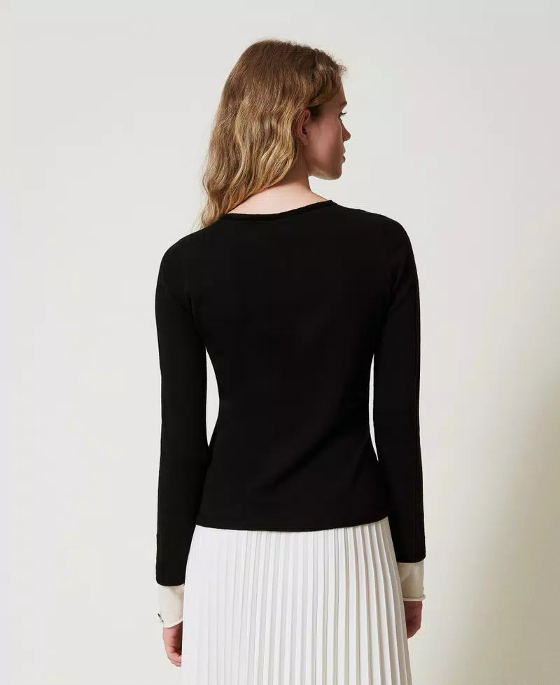 Jumper with contrasting details and Oval T