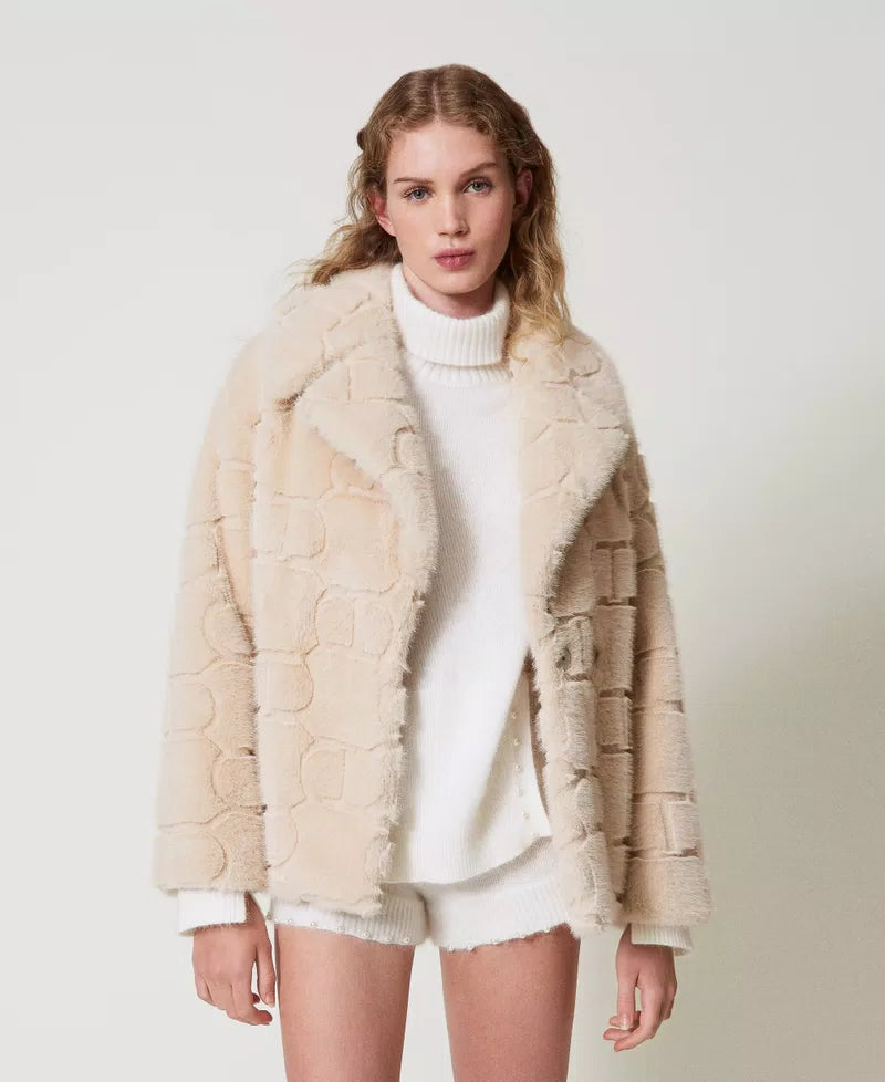 Short faux fur coat with Oval T