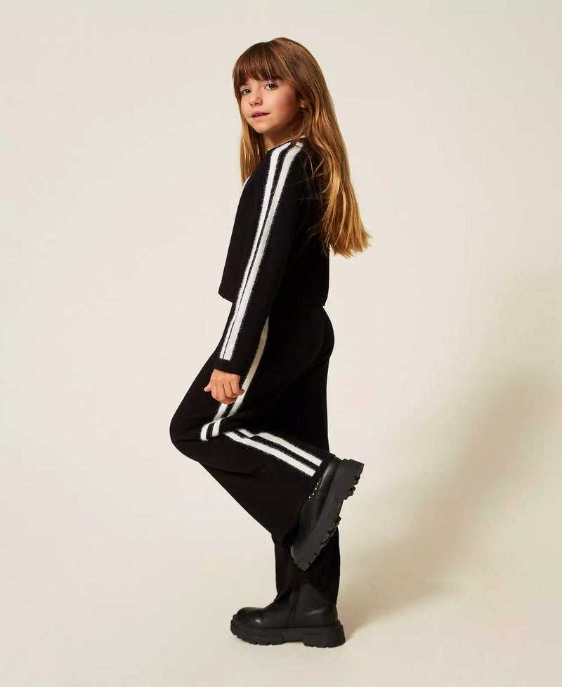 Комплект за момичета – Пуловер и Широки Панталони