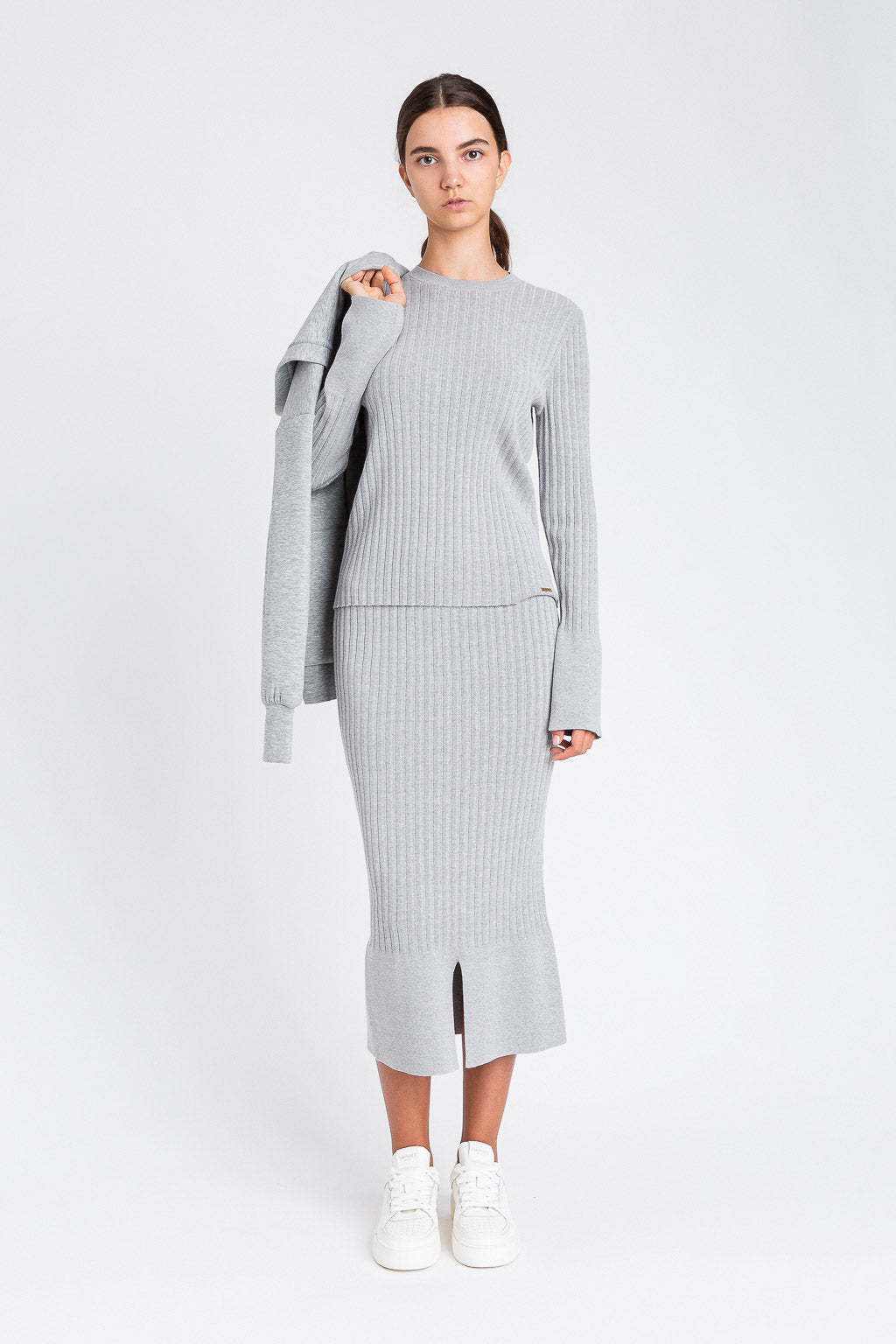 Пола Twinset