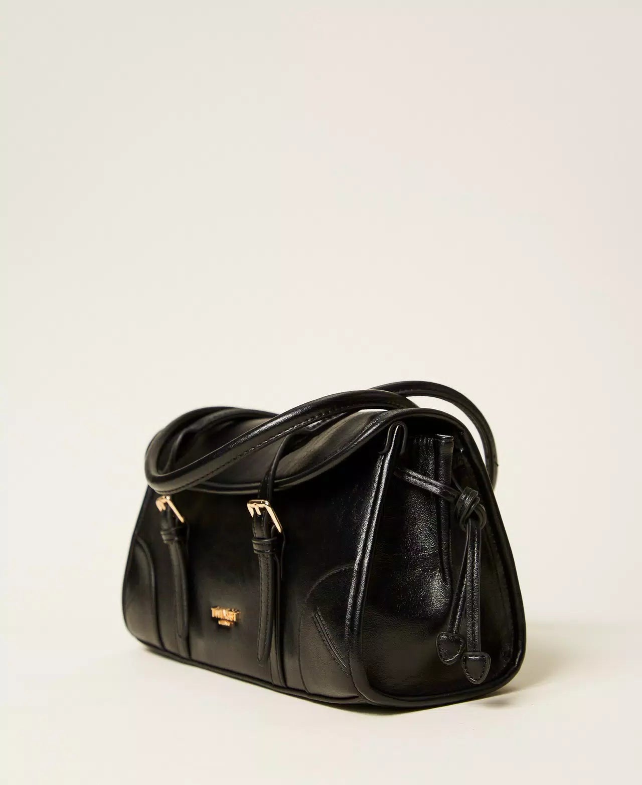 Чанта тип „боулинг“ с катарами