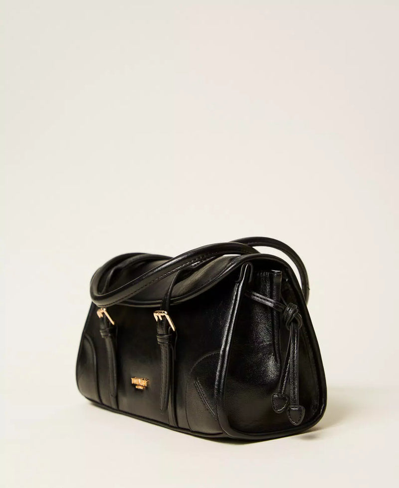 Чанта тип „боулинг“ с катарами