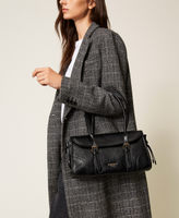 Чанта тип „боулинг“ с катарами