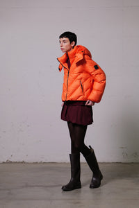 Бомбър яке с подвижна качулка