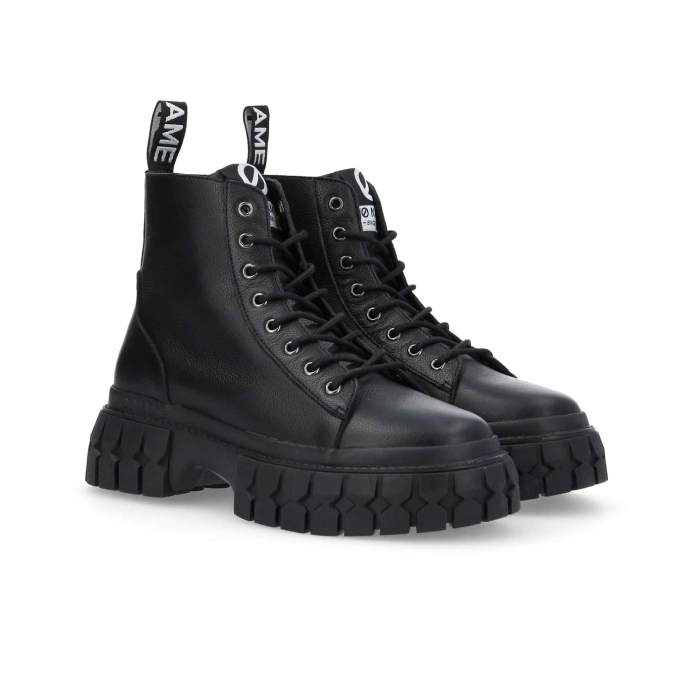 Boots No Name