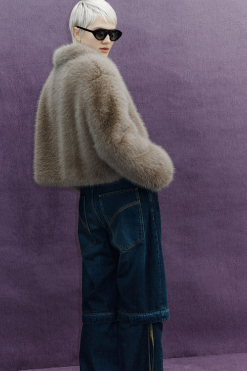 КОЖЕНО ПАЛТО С ЯКА Circus Hotel