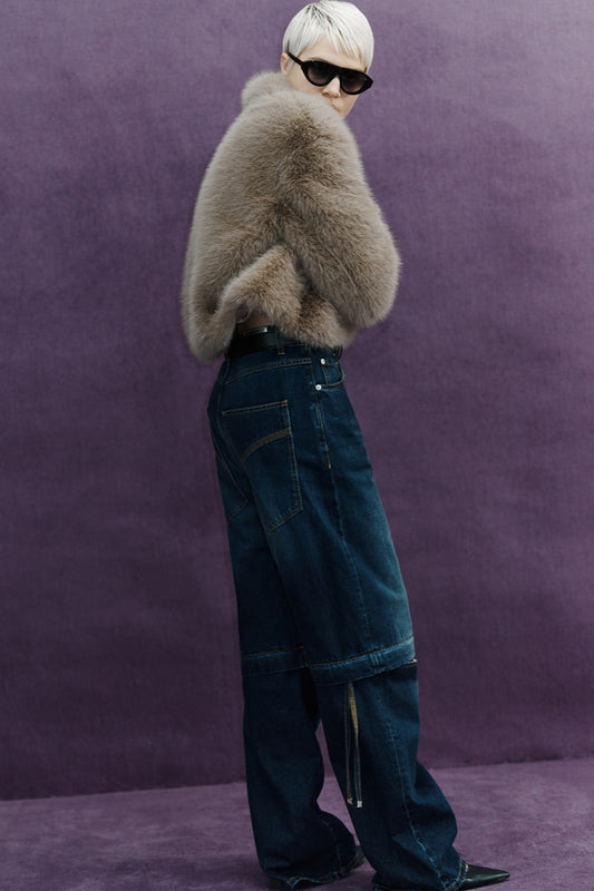 КОЖЕНО ПАЛТО С ЯКА Circus Hotel